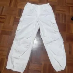 GU ホワイト カーゴパンツ