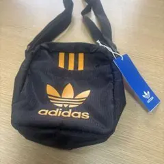 adidas ショルダーバッグ 黒/オレンジ