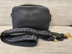 ★限定価格　⭐︎美品　Fendi キャムショルダーバッグ　ズッカストラップ付き