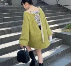バックオープンメランジニット　イエロー　kastane