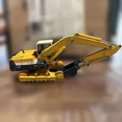 KOMATSU　PC200　1/43?のサムネイル