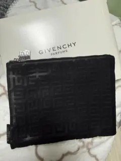 新品未使用　GIVENCHY ポーチ ブラック　ノベルティ
