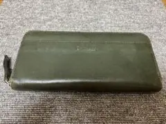 オリーブグリーン レザー 長財布