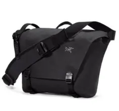 2025年最新】arc'teryx メッセンジャーバッグの人気アイテム - メルカリ