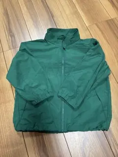 ユニクロ　ポケッタブルパーカーのサムネイル