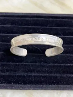 ⭐ 極美品 ✨Tiffany & Co. 925 シルバーバングル Tiffany & Co. シルバー925 バングル - メルカリ