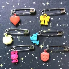 昭和レトロ　当時ものピンブローチ　　　 6個セット