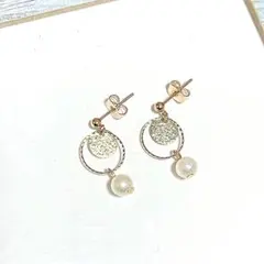 ハンドメイドピアス * ゆらゆらフープピアス コットンパールビーズ