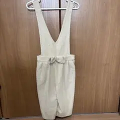 ベージュ リボン付き サロペット