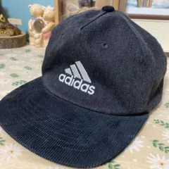 adidas コーデュロイ　浅めキャップ