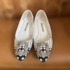 MANOLO BLAHNIK ハンギシ フラットシューズ　34のサムネイル