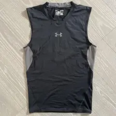 アンダーアーマー　タンクトップ