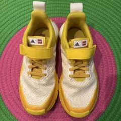 adidas LEGO イエロー スニーカー
