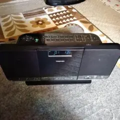TOSHIBA ポータブルCDプレーヤー（新品）