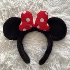 ミニーマウス カチューシャ 赤いリボン