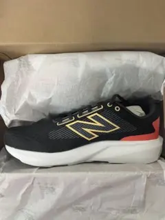 New Balance 413V3 ランニングシューズのサムネイル