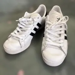 k*.様 アディダス adidas 白スニーカー　26.5cm