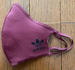adidas マスク あずき色