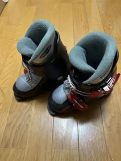 HEAD Carve 3 子ども用　スキー靴　(19㎝、19.5㎝)