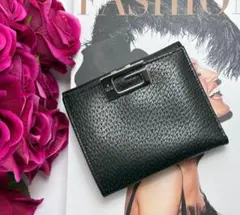 ✨美品✨【GUCCI】グッチ Gロゴ 二つ折り財布 ブラック　レディース　メンズ