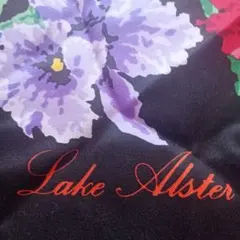 Lake Alster 花柄スカーフ