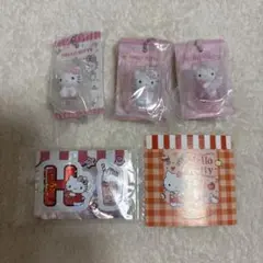 Hello Kitty カプセルトイ