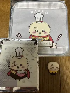 ちいかわ ココス コラボ 巾着　ハンカチソフビ人形 ラッコ