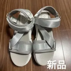 シルバー スポーツサンダル 厚底 クロスストラップ