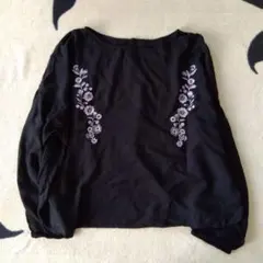 Samansa Mos2 Blue　刺繍ブラウス　レーヨン　ブラック　アジアン