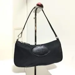 ほぼ未使用☆　プラダ　レザーロゴ　アクセサリーポーチ　ハンドバッグ　ナイロン
