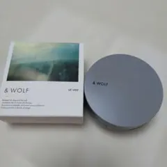 リキッドファンデーション &WOLF