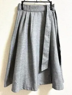 ライトグレー　巻きスカート