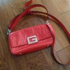 美品　GUESS オレンジ ショルダーバッグ
