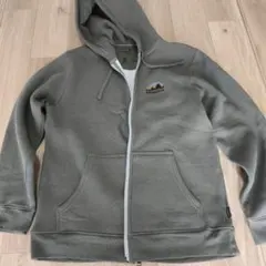 patagonia フルジップ パーカーのサムネイル