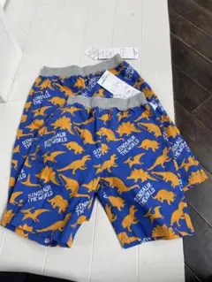 新品２枚セット　110 130恐竜柄ハーフパンツ
