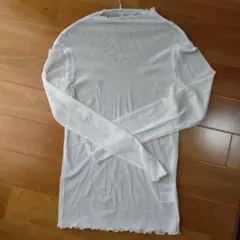 リブ編みホワイトシースルー長袖Tシャツ