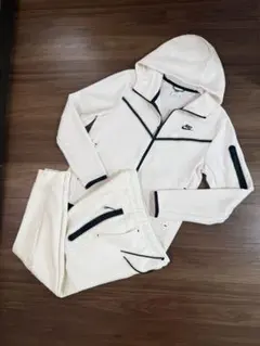 メンズM ホワイト テックフリース セットアップ NIKE 過去モデル 白 廃盤