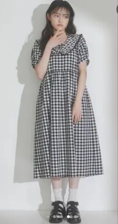 【美品未使用品】merry jenny ギンガムチェック襟付きワンピース