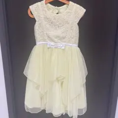 淡い黄色のレースドレス　120