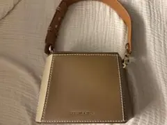 Charles & Keith ボックスショルダーバッグのサムネイル