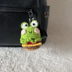 カエル ハンバーガー 編み物 チャーム キーホルダー ストラップ あみぐるみ