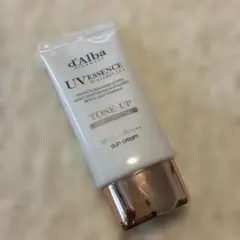 d'Alba UVエッセンス トーンアップ SPF50+