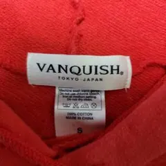 VANQUISH フード付きレッドパーカー S
