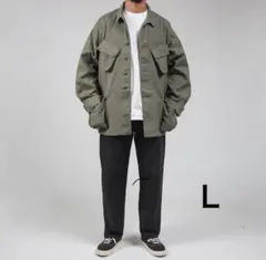 新品 OVY Jungle Fatigue Duck Jacket カーキ Ｌのサムネイル
