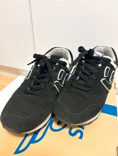 【匿名配送】サンガッチョ にゅ〜ず　23センチ
 トリコロール スニーカー SNAP SHOT】 にゅ～ず『GRAY』10周年限定モデル Years may pass