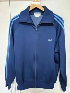 ￼adidas トラックジャケット　デサント5号　ブルー色