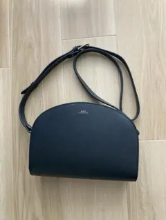 apc ハーフムーンバック　美品