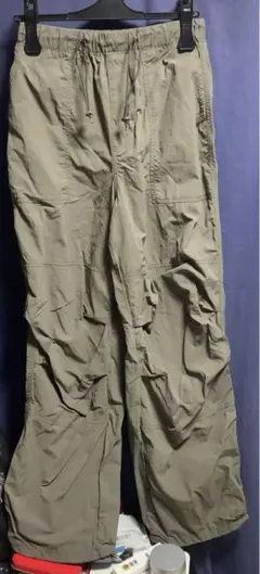 GU カーキー ワークパンツ・カーゴパンツSシミ発見の為、お安くしました