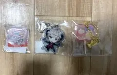 歌い手　アクリルキーホルダー　バッジ