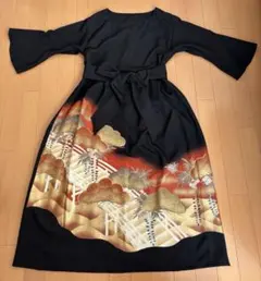 着物リメイク　黒留袖　ワンピース